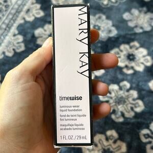 Mary Kay Timewise Luminous Wear Liquid Foundation IVORY 2